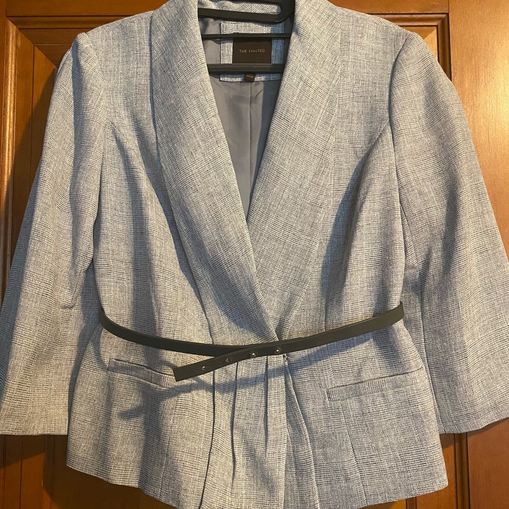 The Limited belted beautiful blazer, flattering, grey, size medium